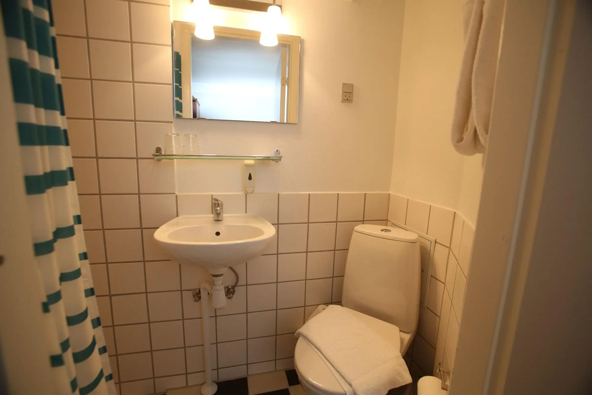 Skandia, Room