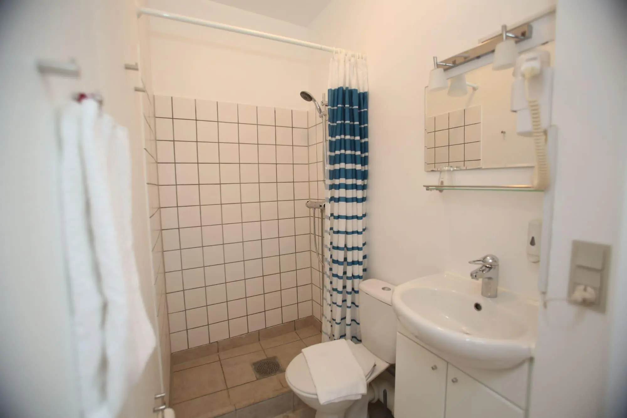 Skandia, Room