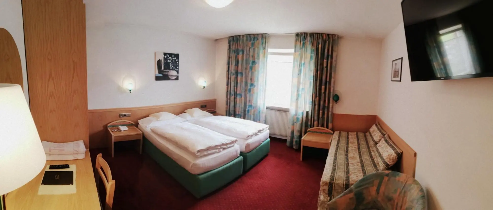 La Rodes, Room