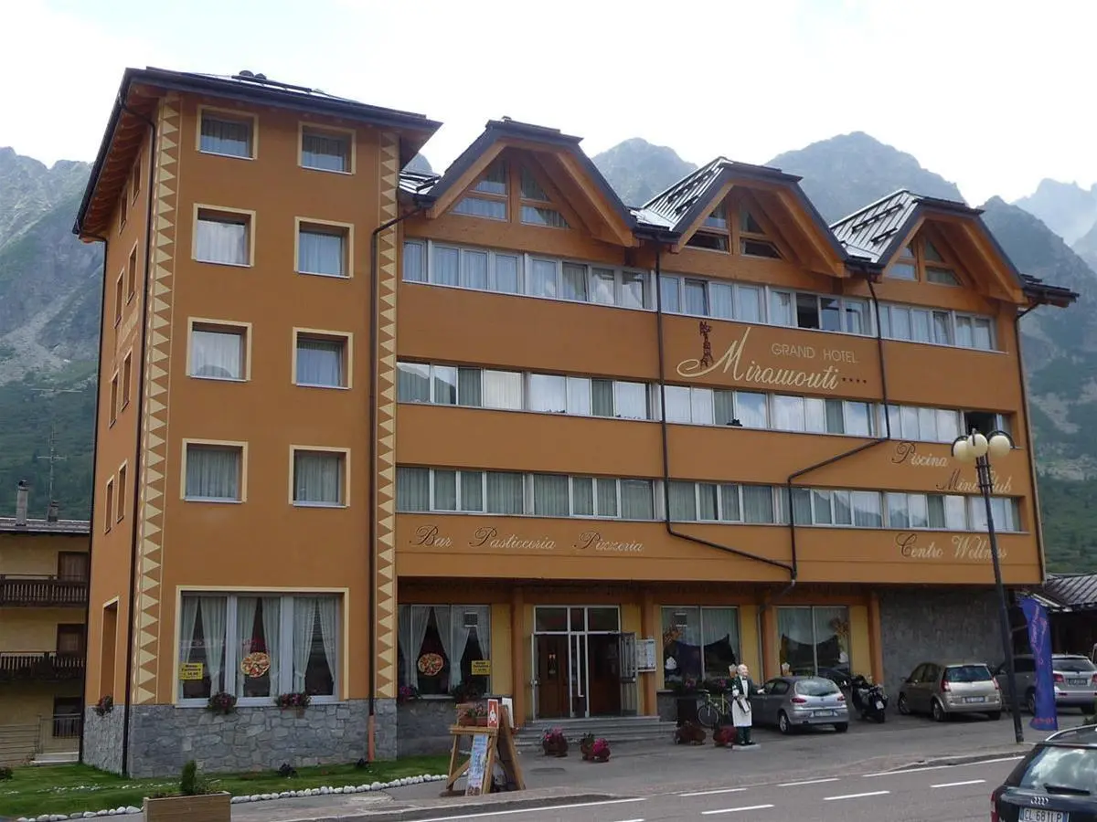 Grand Hotel Miramonti, General view