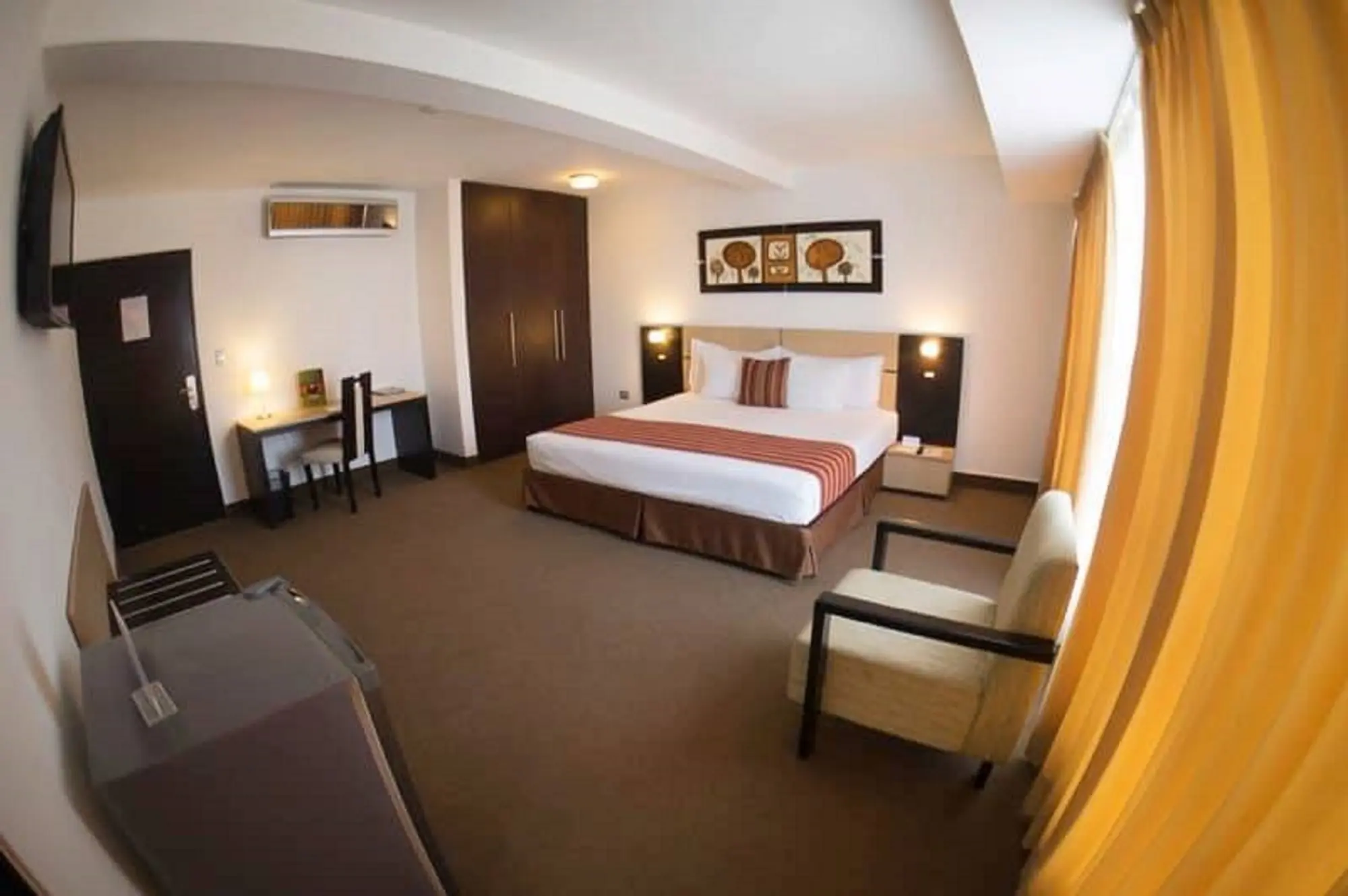 Allpa Hotel & Suites, Room