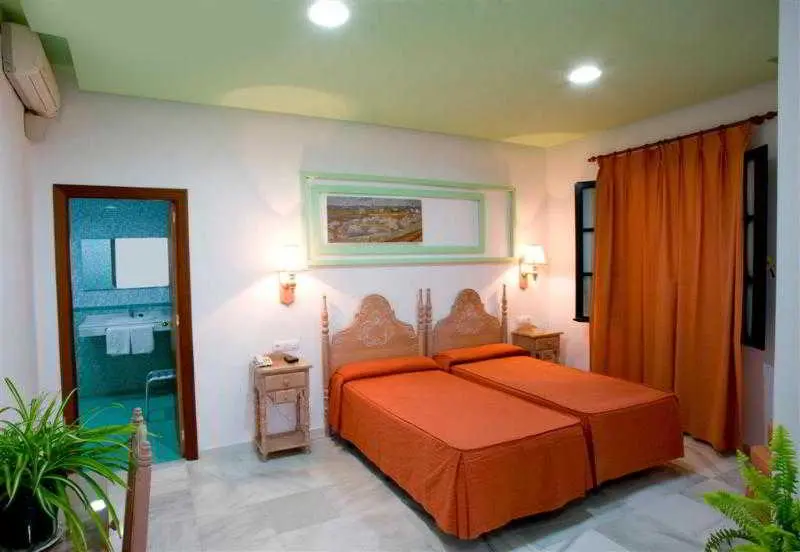 Los Helechos, Room