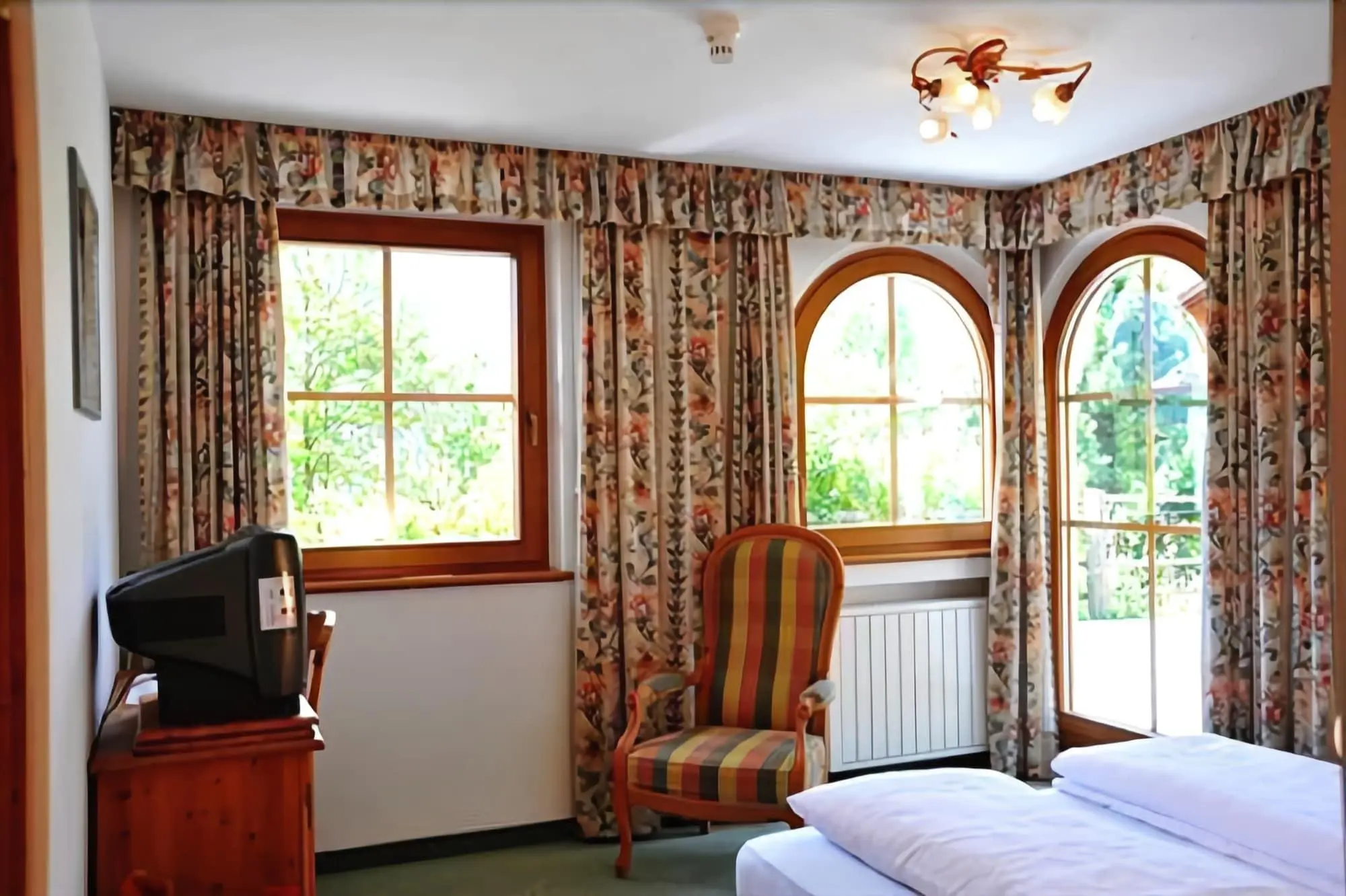 Turmhotel Gschwendt, Room
