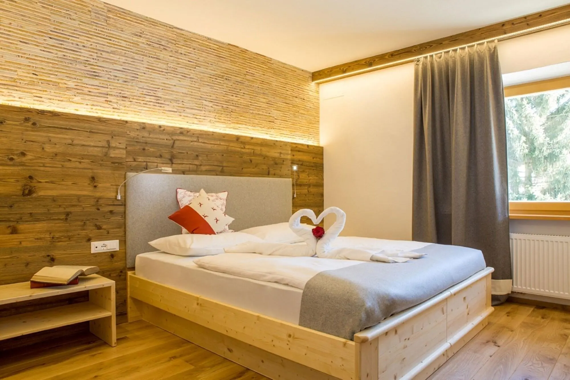 Rosengarten, Room