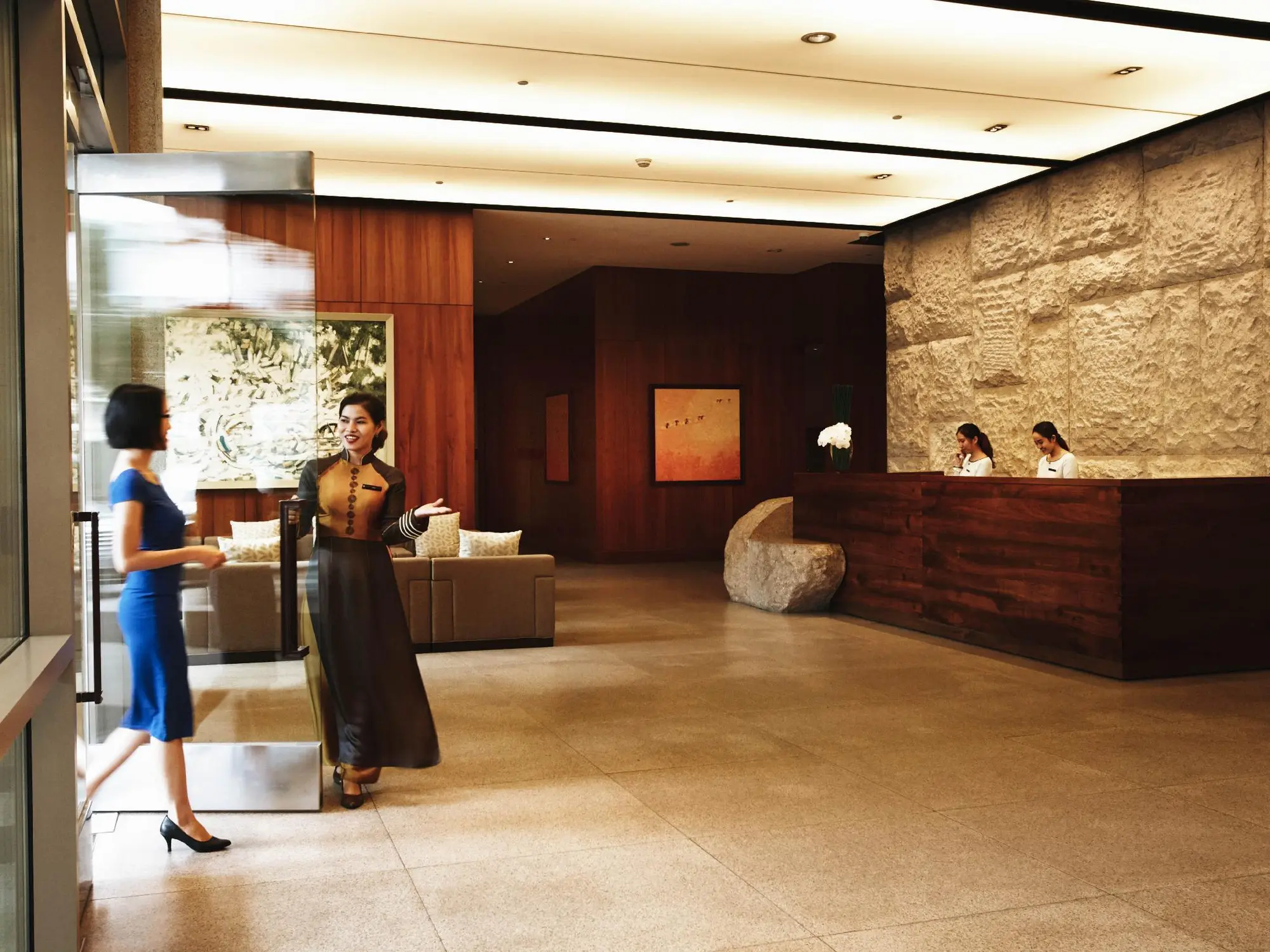 InterContinental Saigon Residences, Lobby