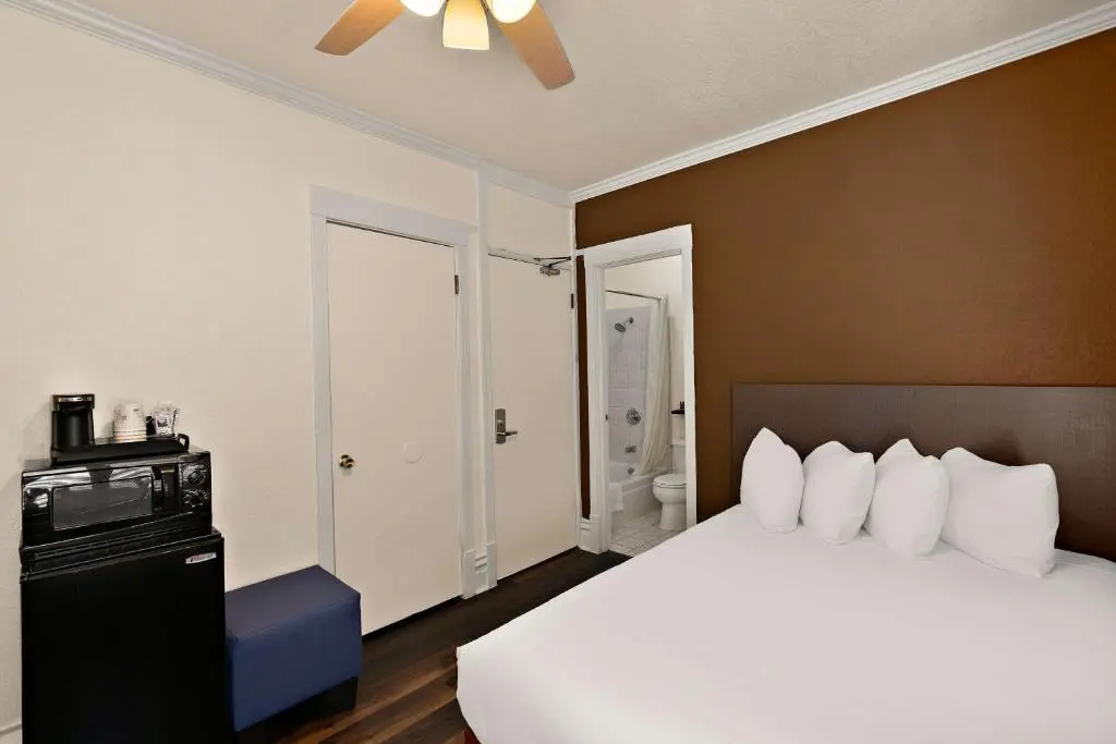 Mithila San Francisco, SureStay Collection by Best, Room