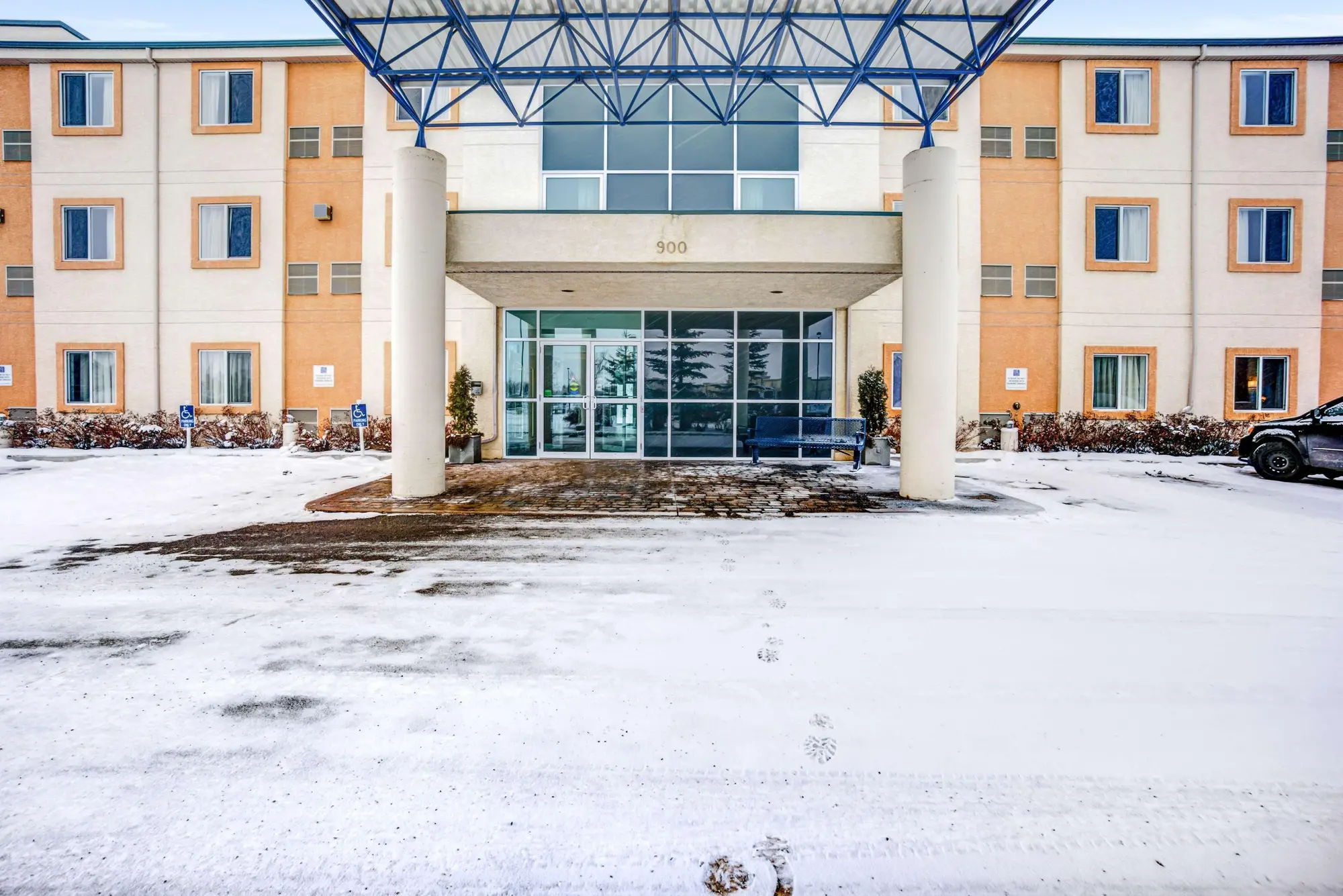 Motel 6 Red Deer, General view
