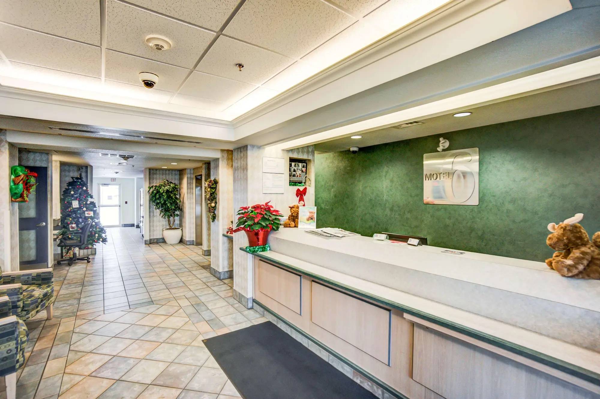Motel 6 Red Deer, Lobby