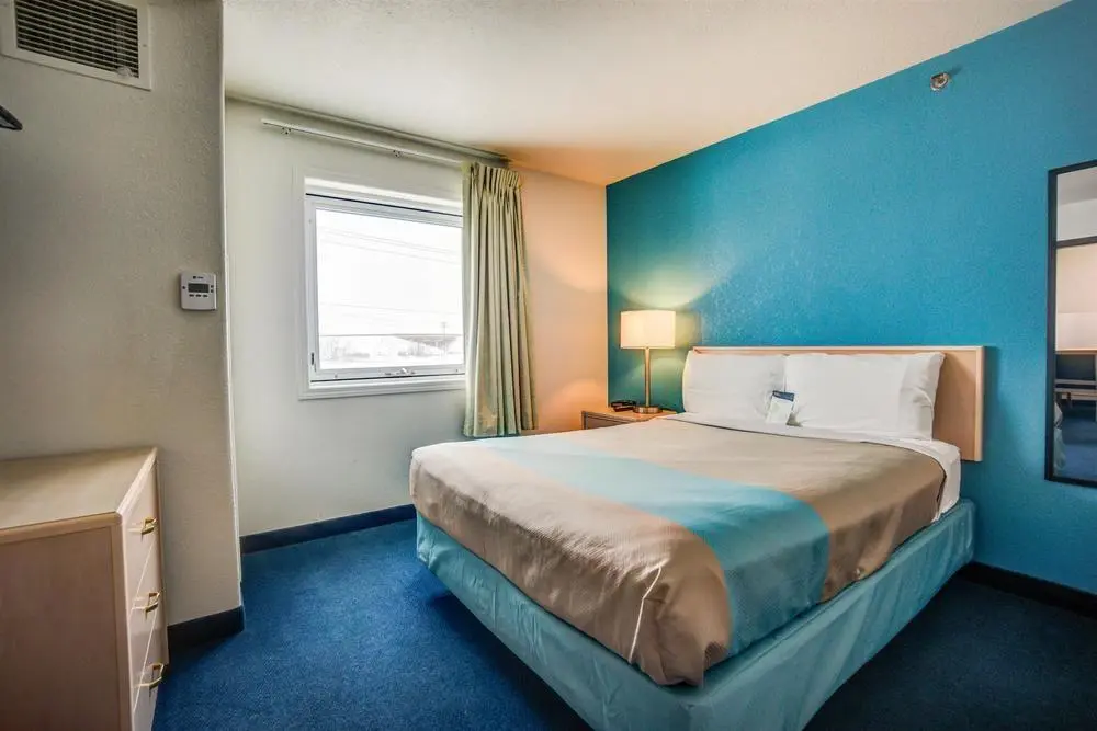 Motel 6 Red Deer, Room