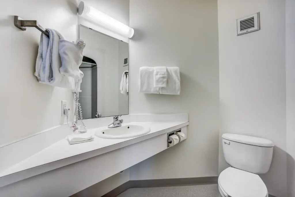 Motel 6 Red Deer, Room