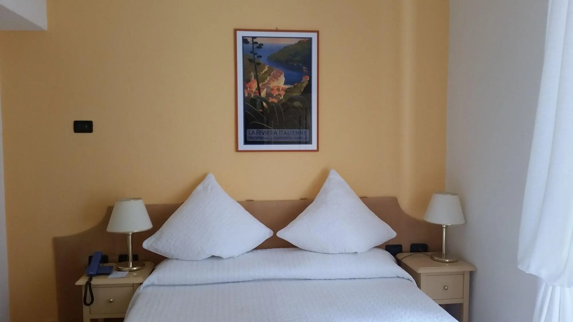 Argentina, Room