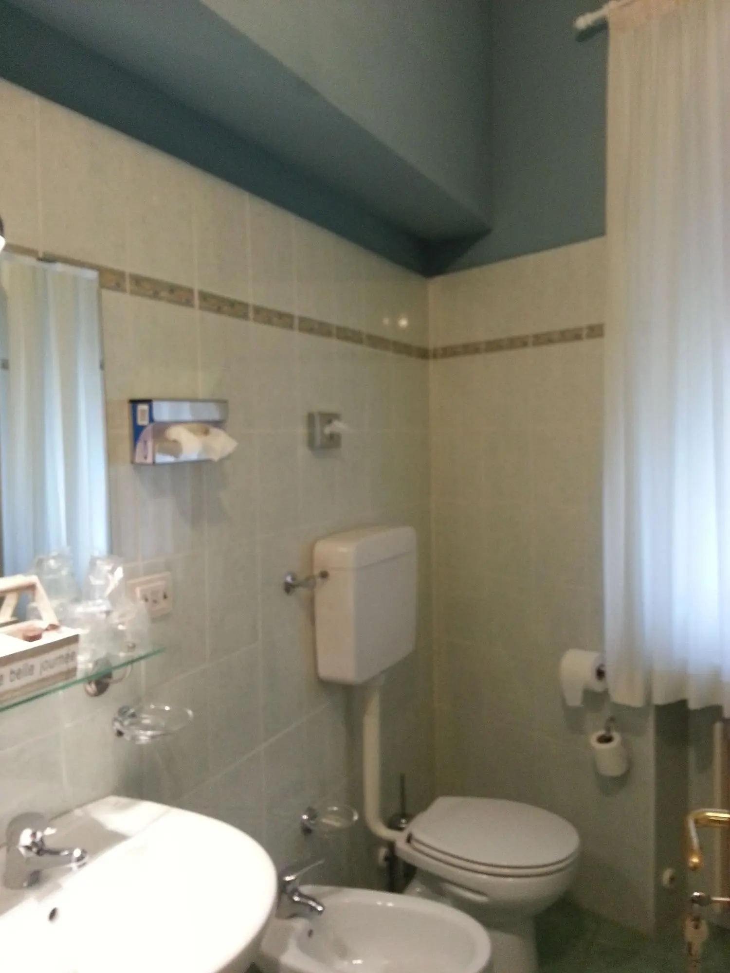 Argentina, Room