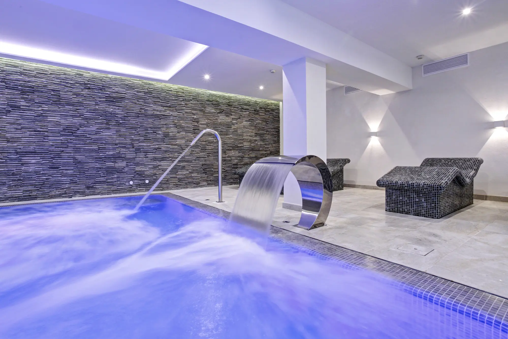 Grupotel Ibiza Beach Resort. Adults Only, Sports and Entertainment