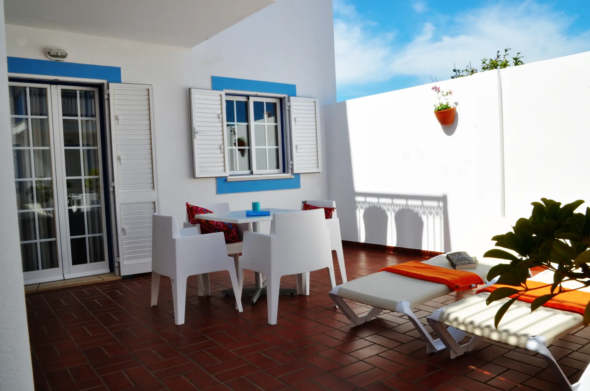 Patios da Vila- Boutique Apartments, Terrace