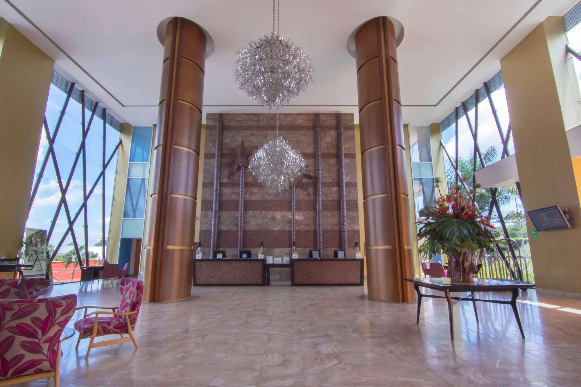 Sonesta Hotel Pereira, Lobby