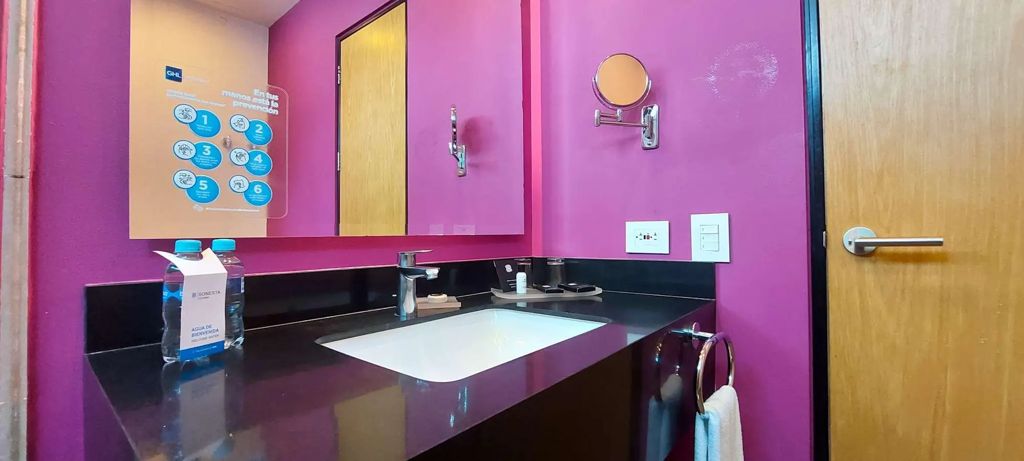 Sonesta Hotel Pereira, Room