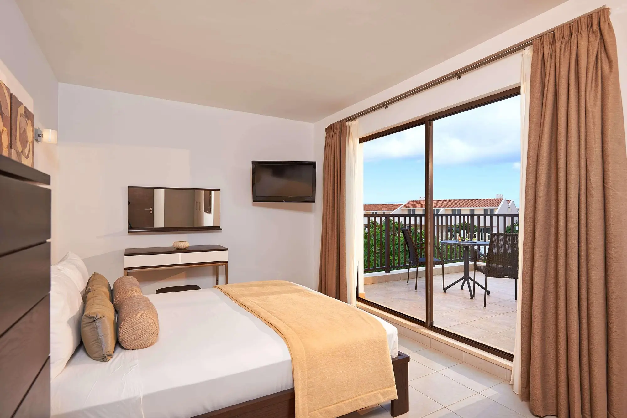 Melia Dunas Beach Resort & Spa, General view