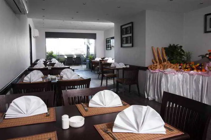 Golden Park Heliopolis, Restaurant