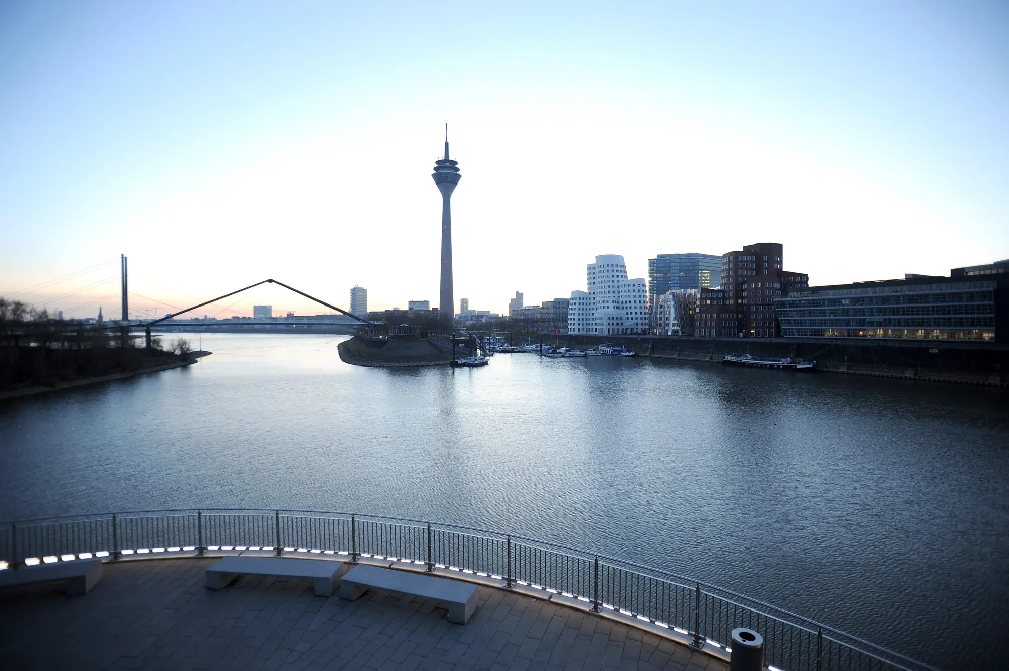 Premier Inn Düsseldorf City Centre, General view