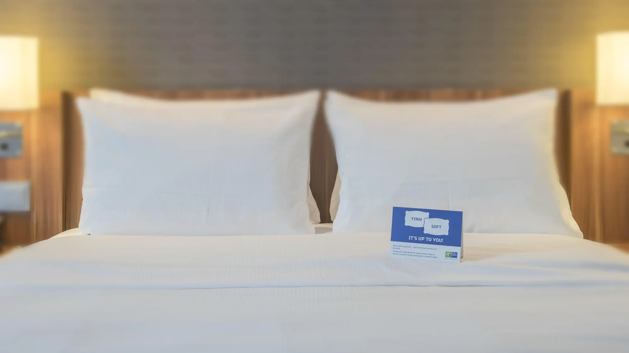 Premier Inn Düsseldorf City Centre, Room