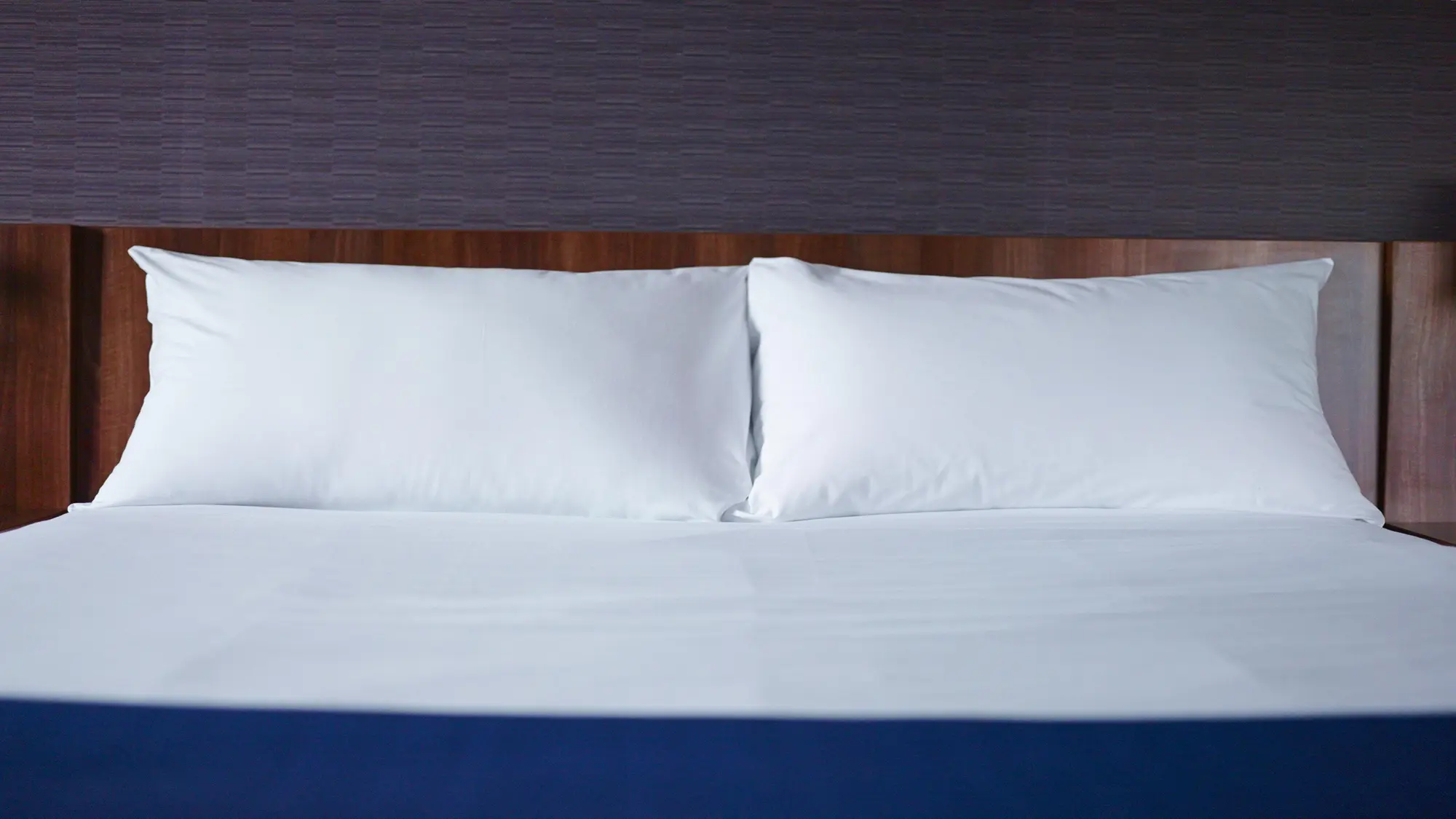 Premier Inn Düsseldorf City Centre, Room