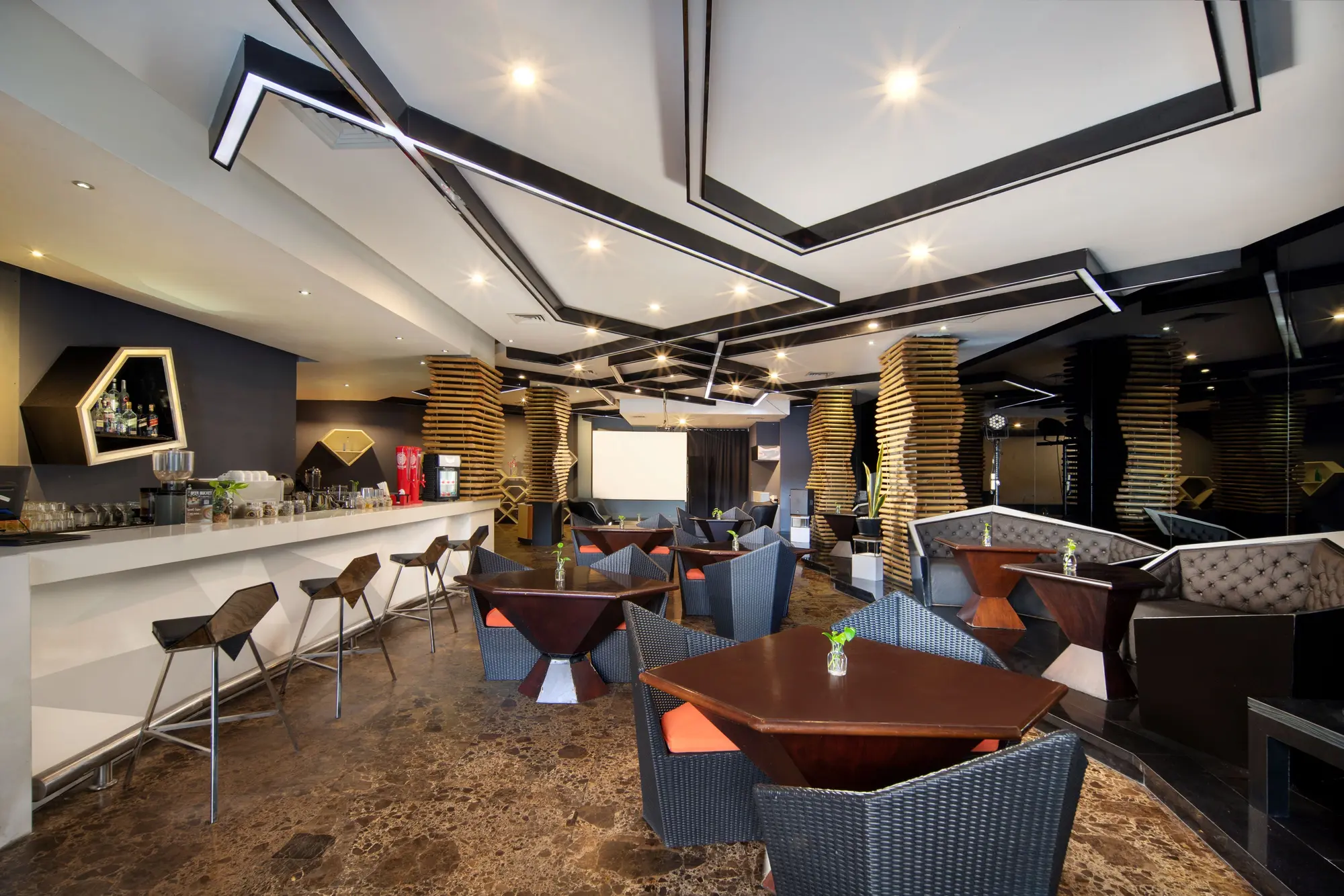 Fashion Legian Hotel, Bar