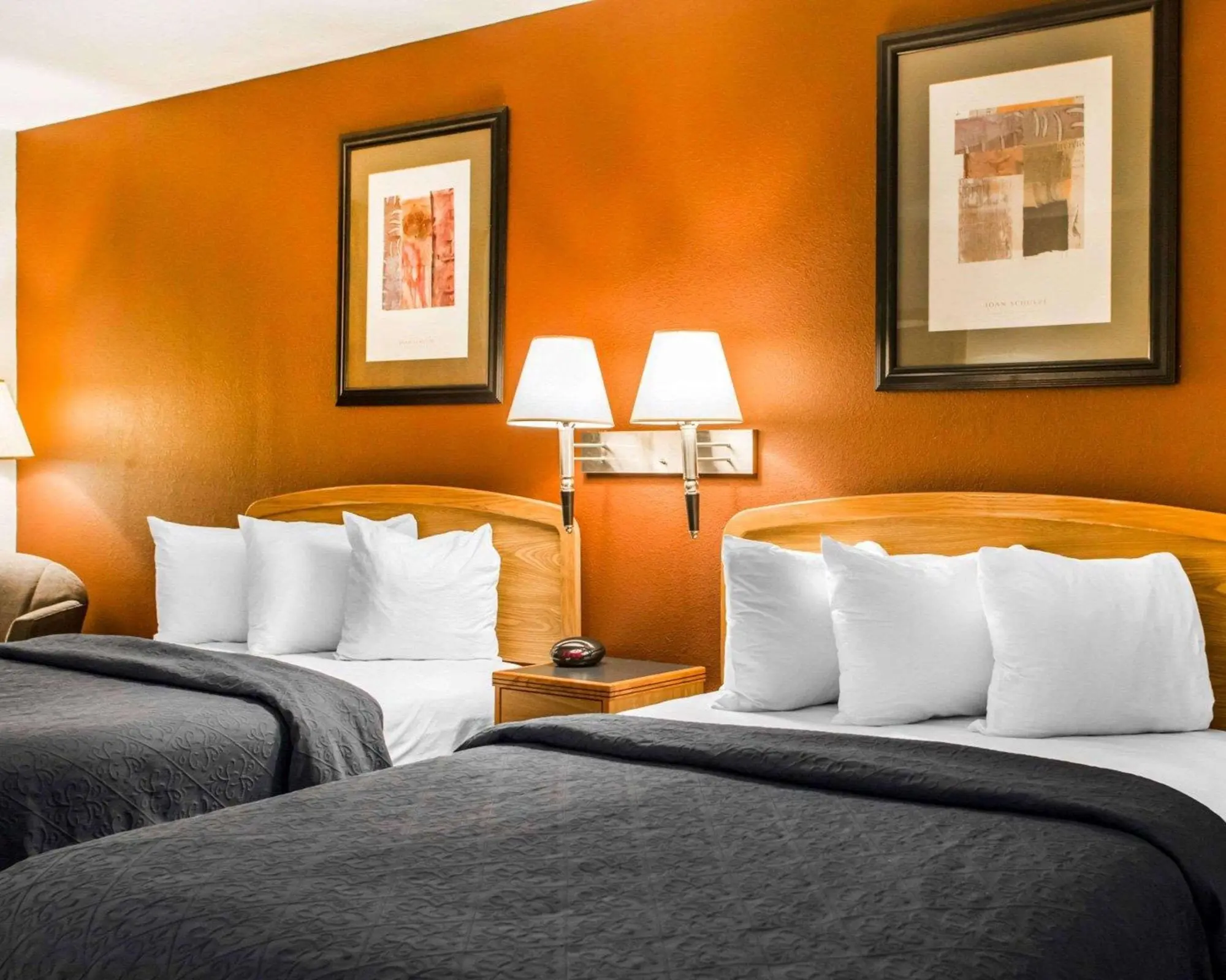 Quality Inn & Suites South/Obetz, Room