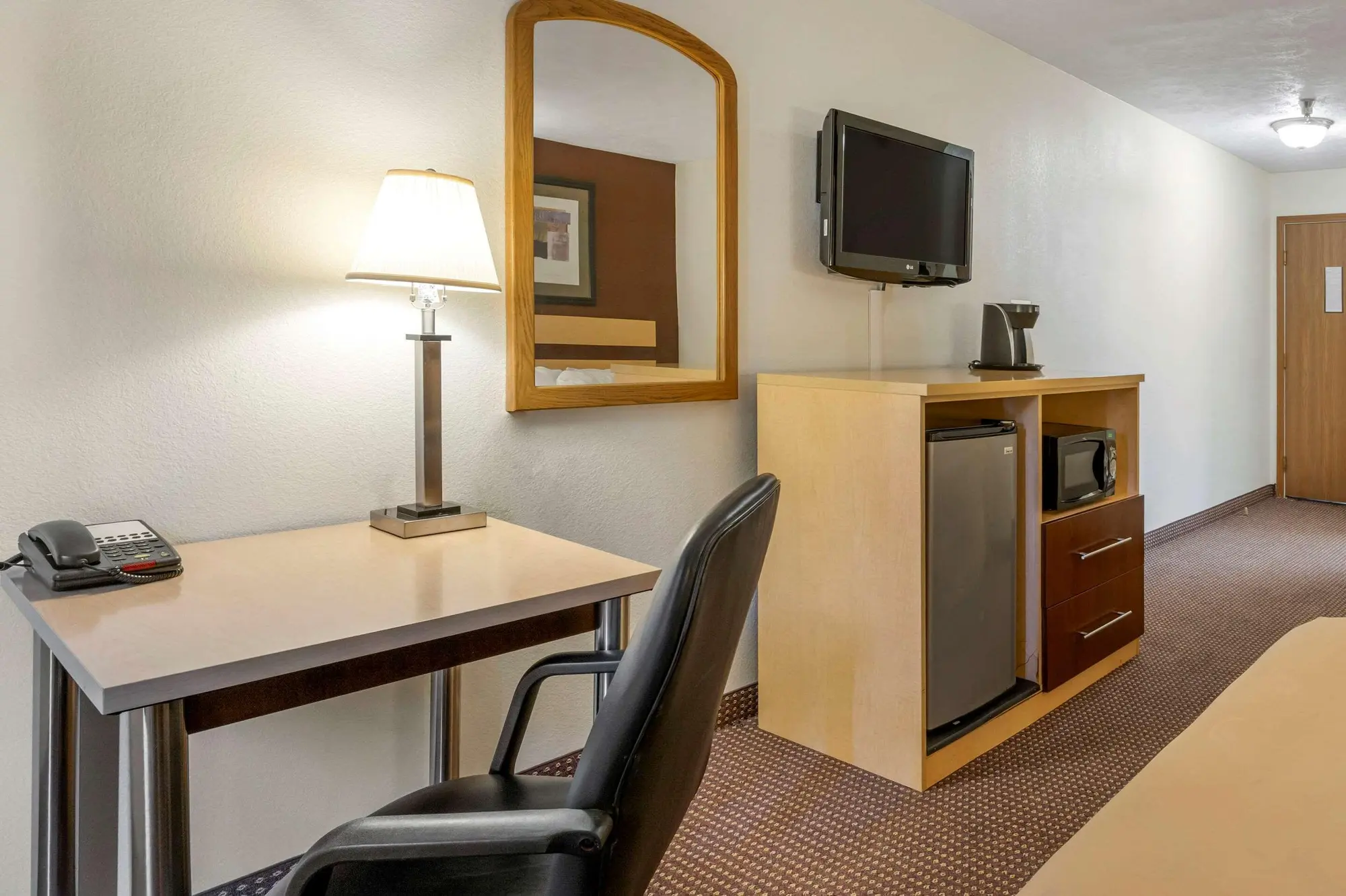 Quality Inn & Suites South/Obetz, Room