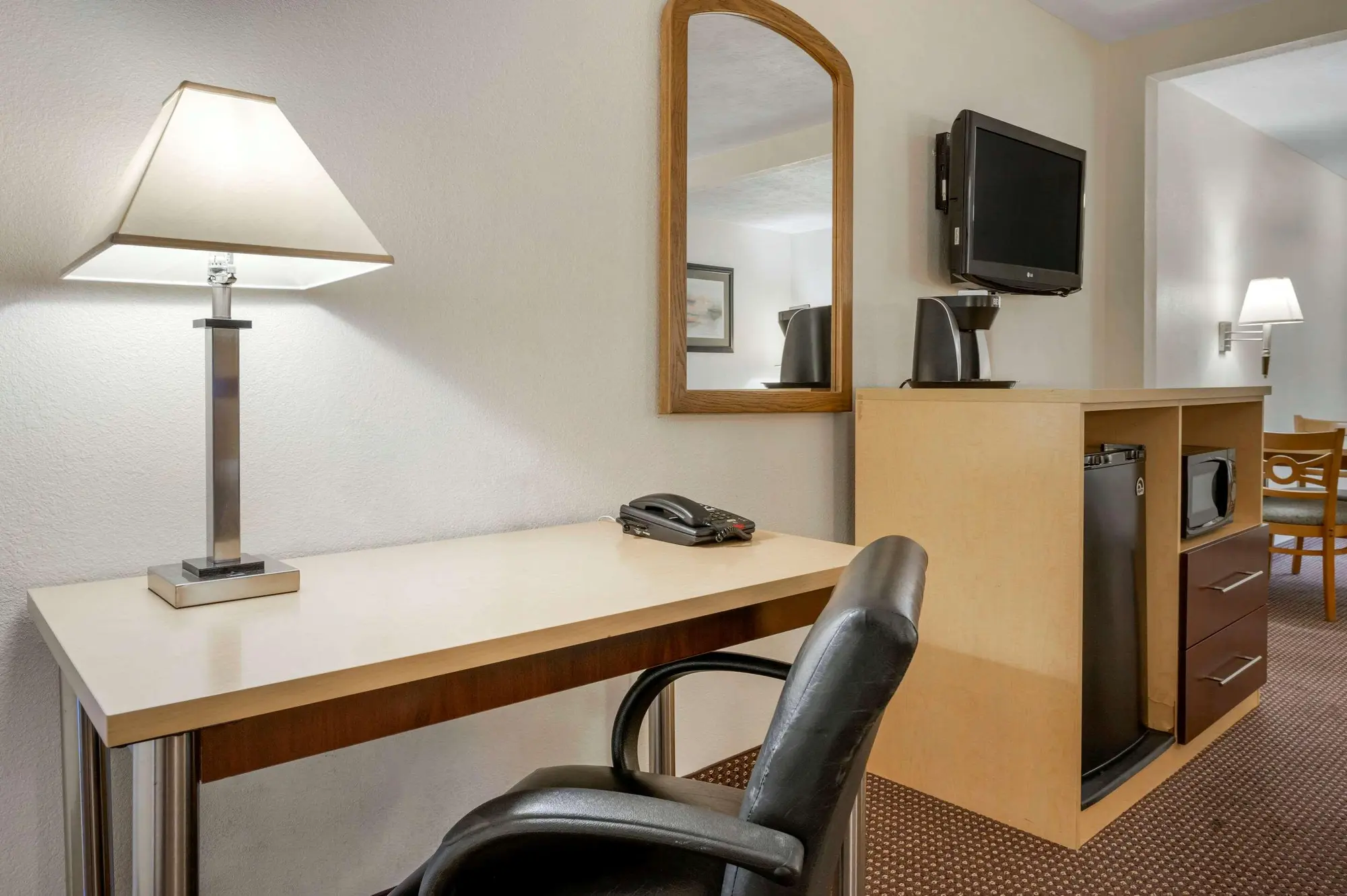 Quality Inn & Suites South/Obetz, Room