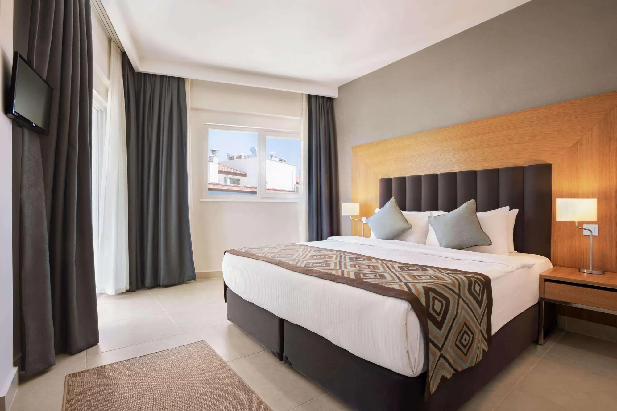 Ramada Hotel & Suites By Wyndham Kusadasi, Room