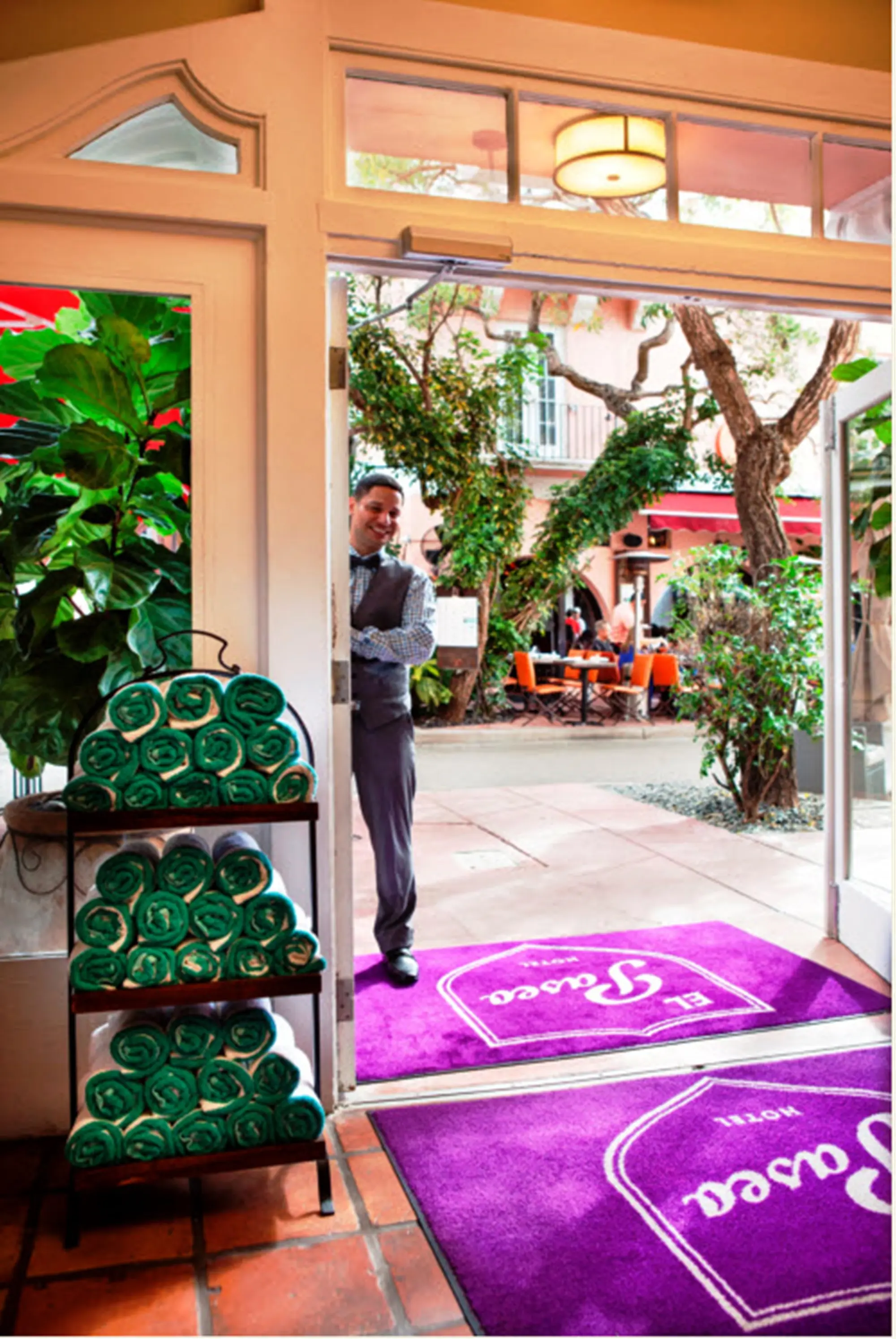 Kasa El Paseo Miami Beach, Lobby