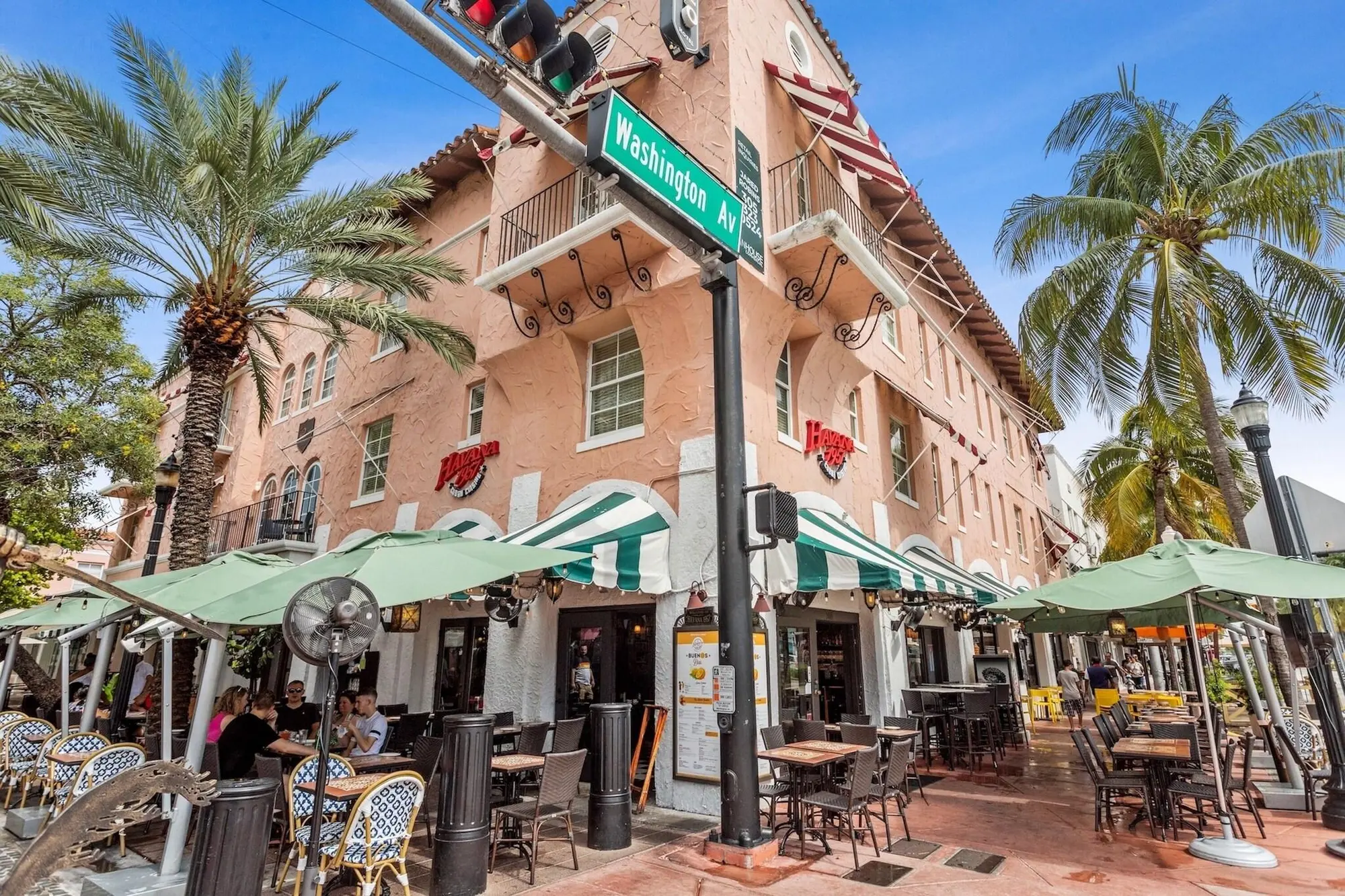 Kasa El Paseo Miami Beach, Restaurant