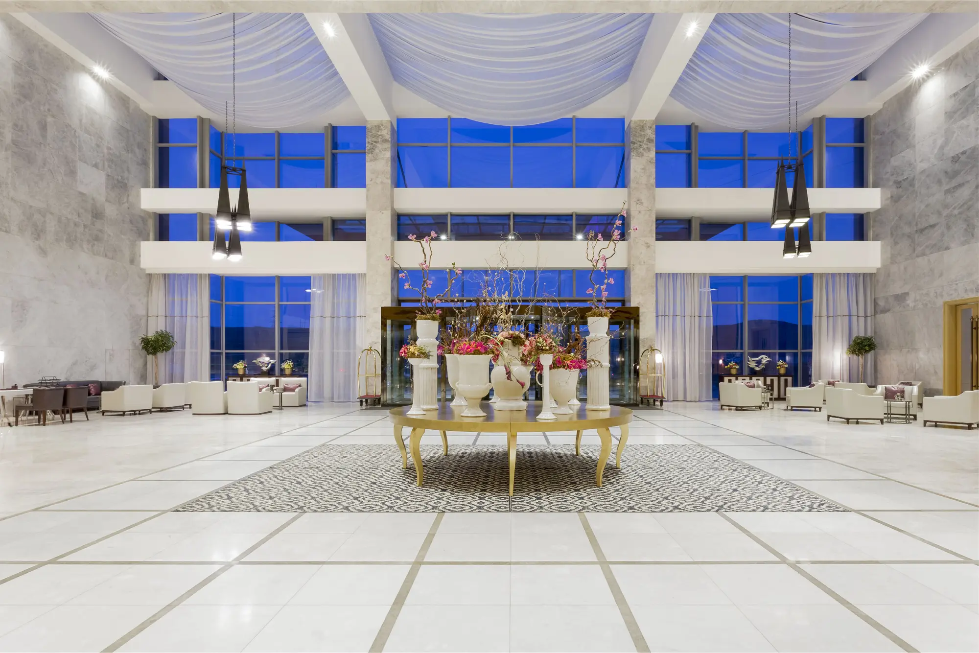 Hotels And Preference Hualing Tbilisi, Lobby