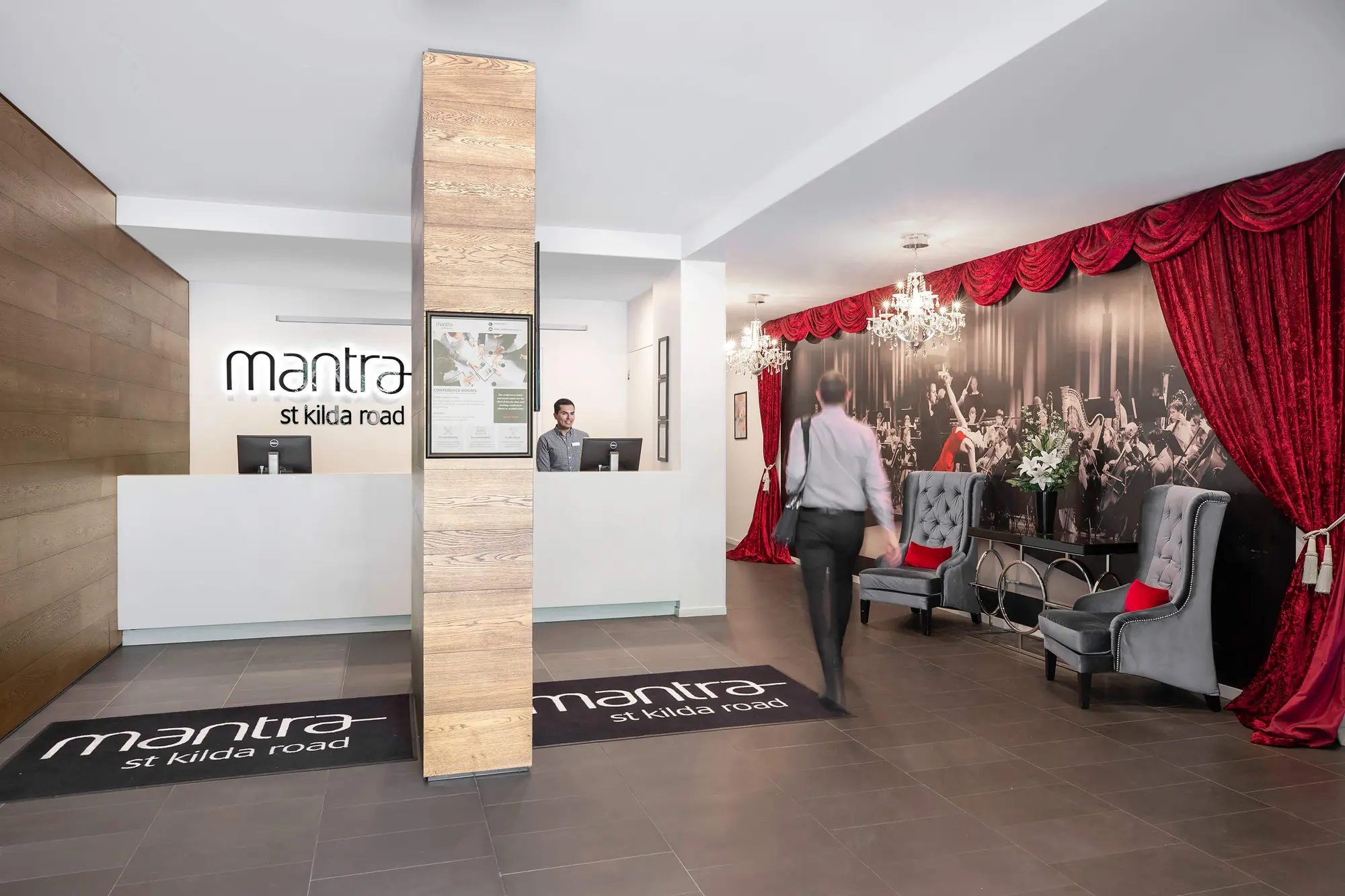 Mantra St Kilda Road, Lobby
