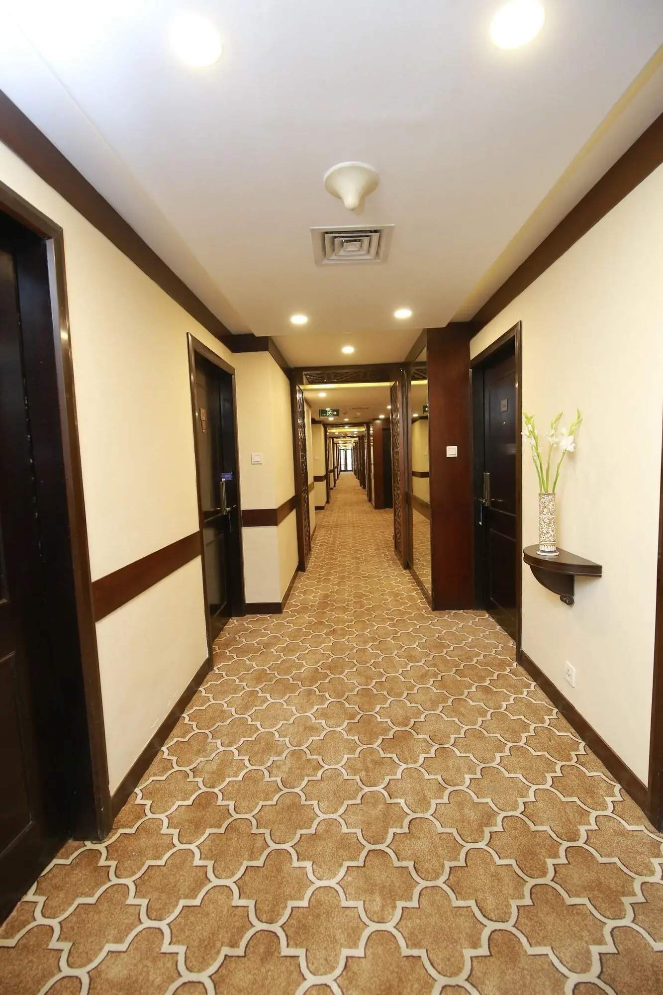 Ramada By Wyndham Multan, Lobby