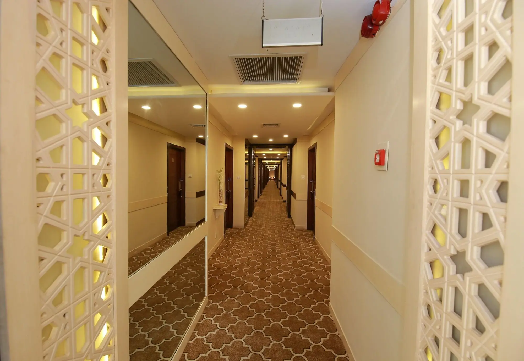 Ramada By Wyndham Multan, Lobby