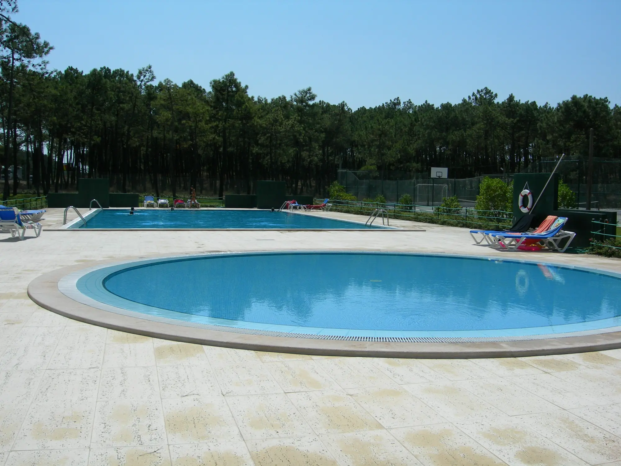 Orbitur Gala, Pool