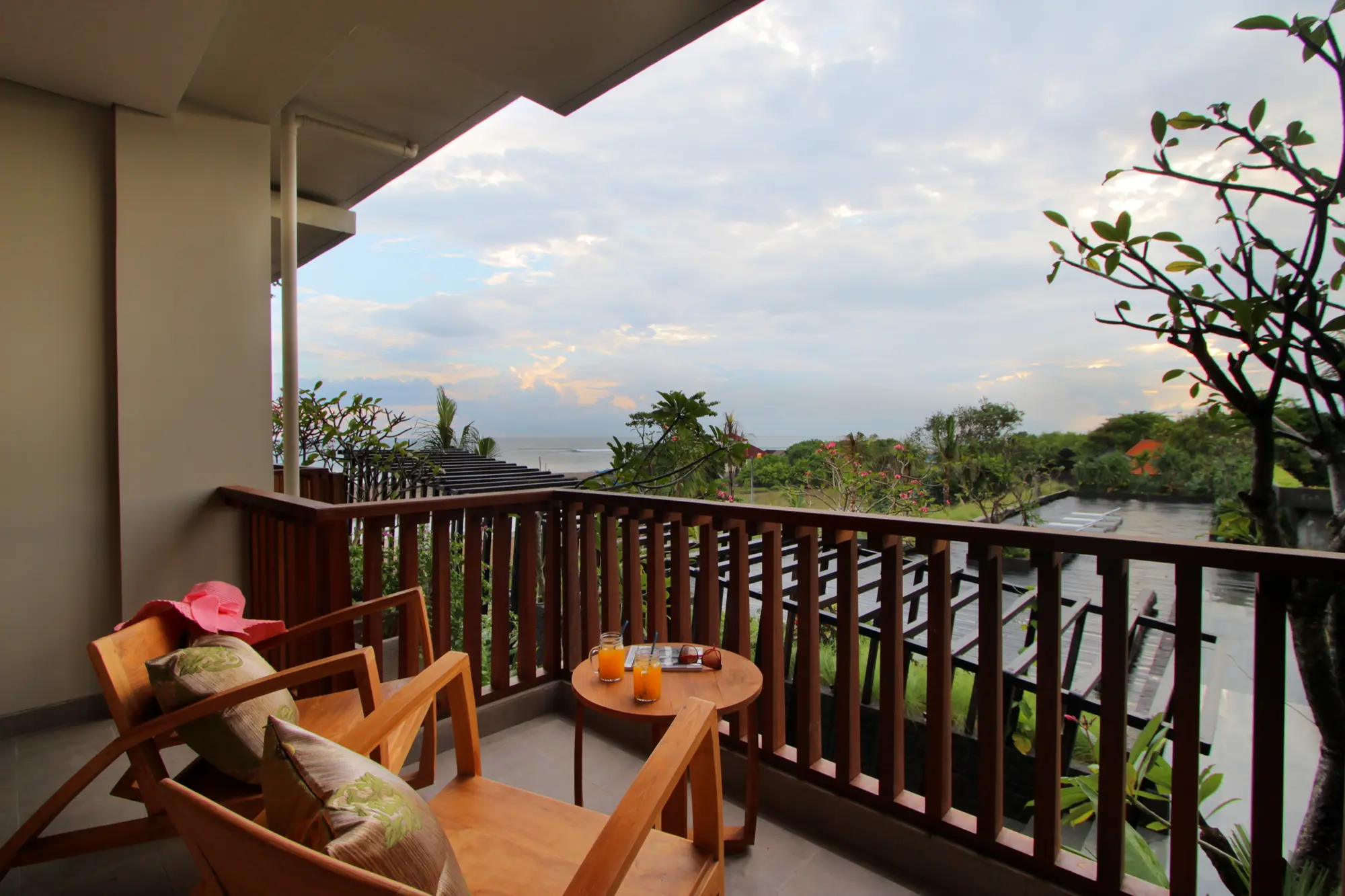 Swarga Suites Bali Berawa, Marclan Collection, Terrace