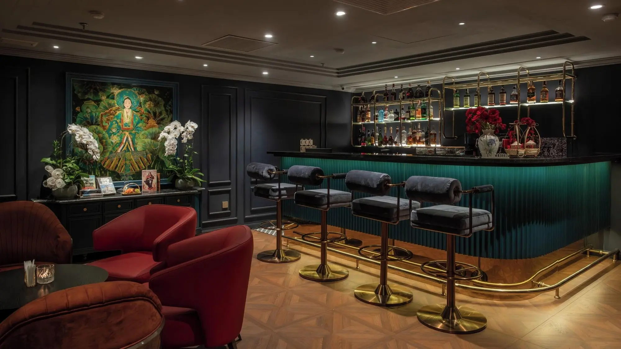 The Light Hotel, Lobby