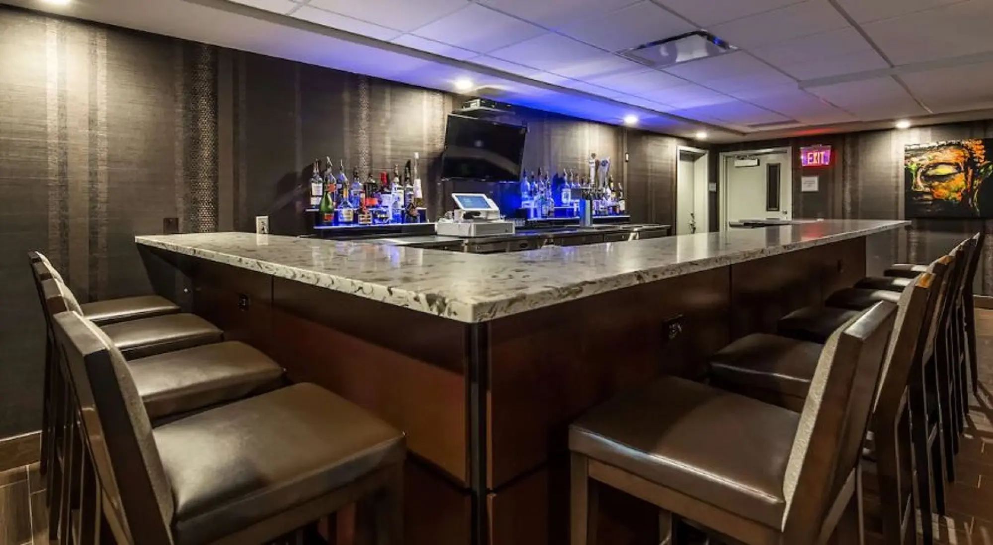 Best Western Premier NYC Gateway Hotel, Bar