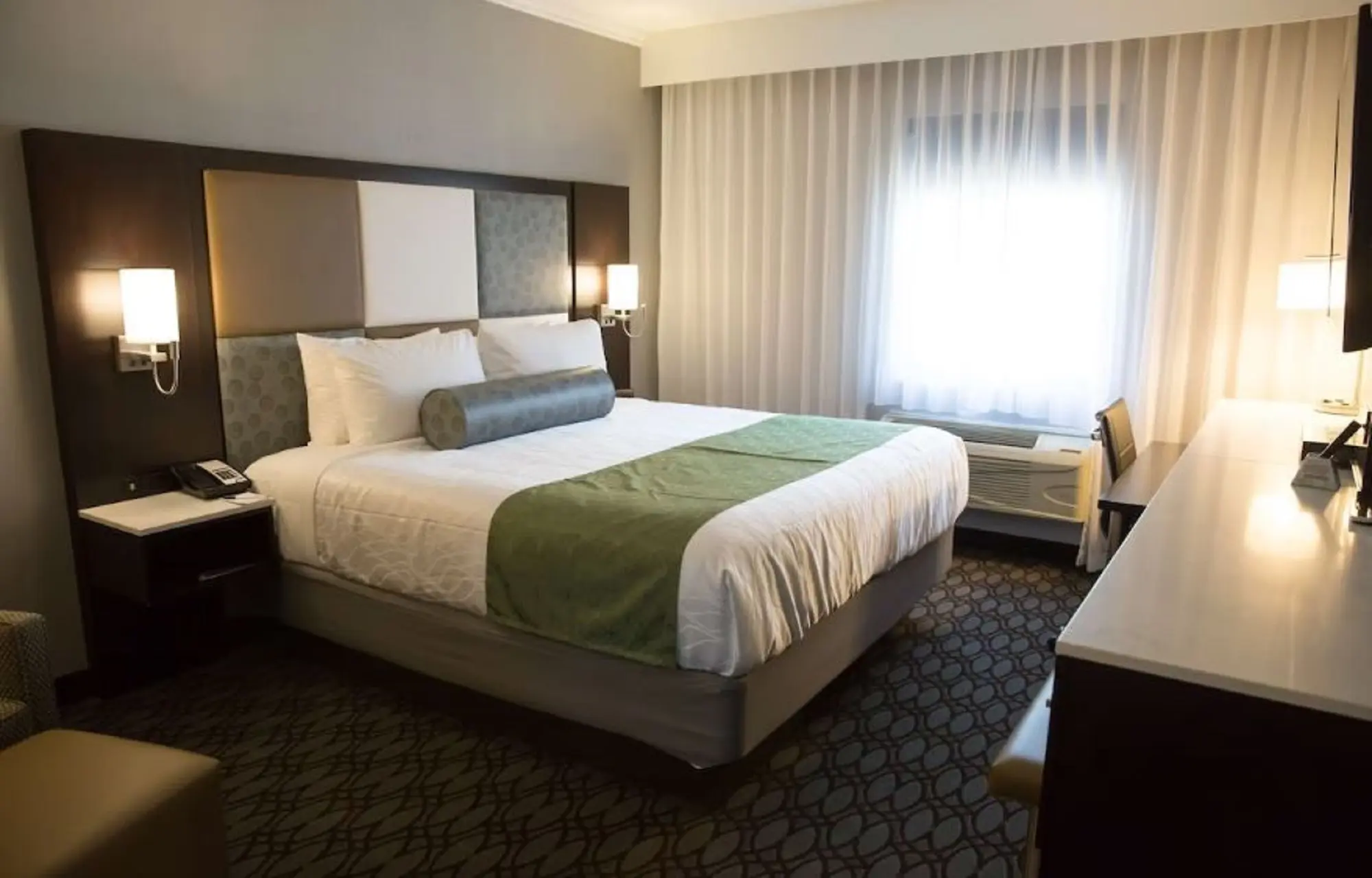 Best Western Premier NYC Gateway Hotel, Room