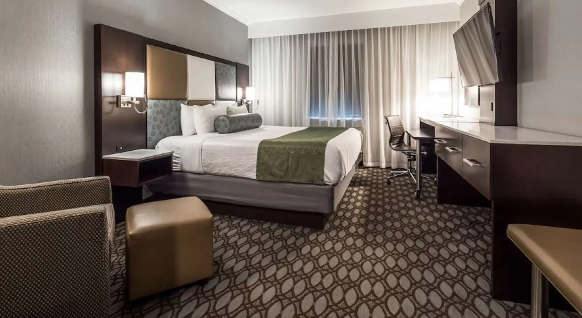Best Western Premier NYC Gateway Hotel, Room