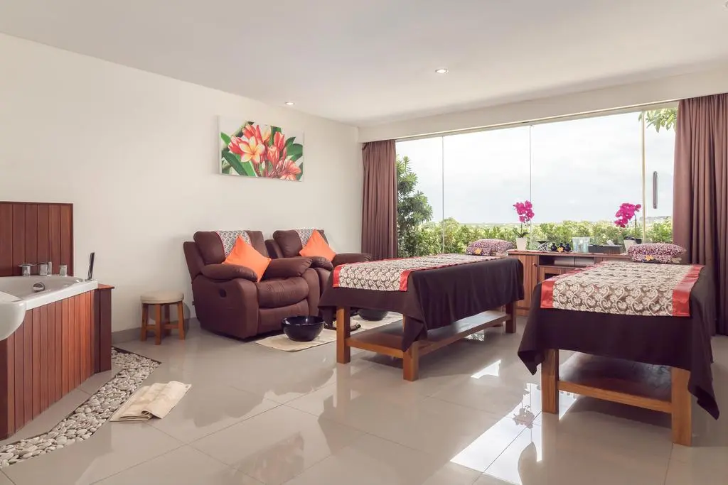 FOX Hotel Jimbaran Beach, Sports and Entertainment