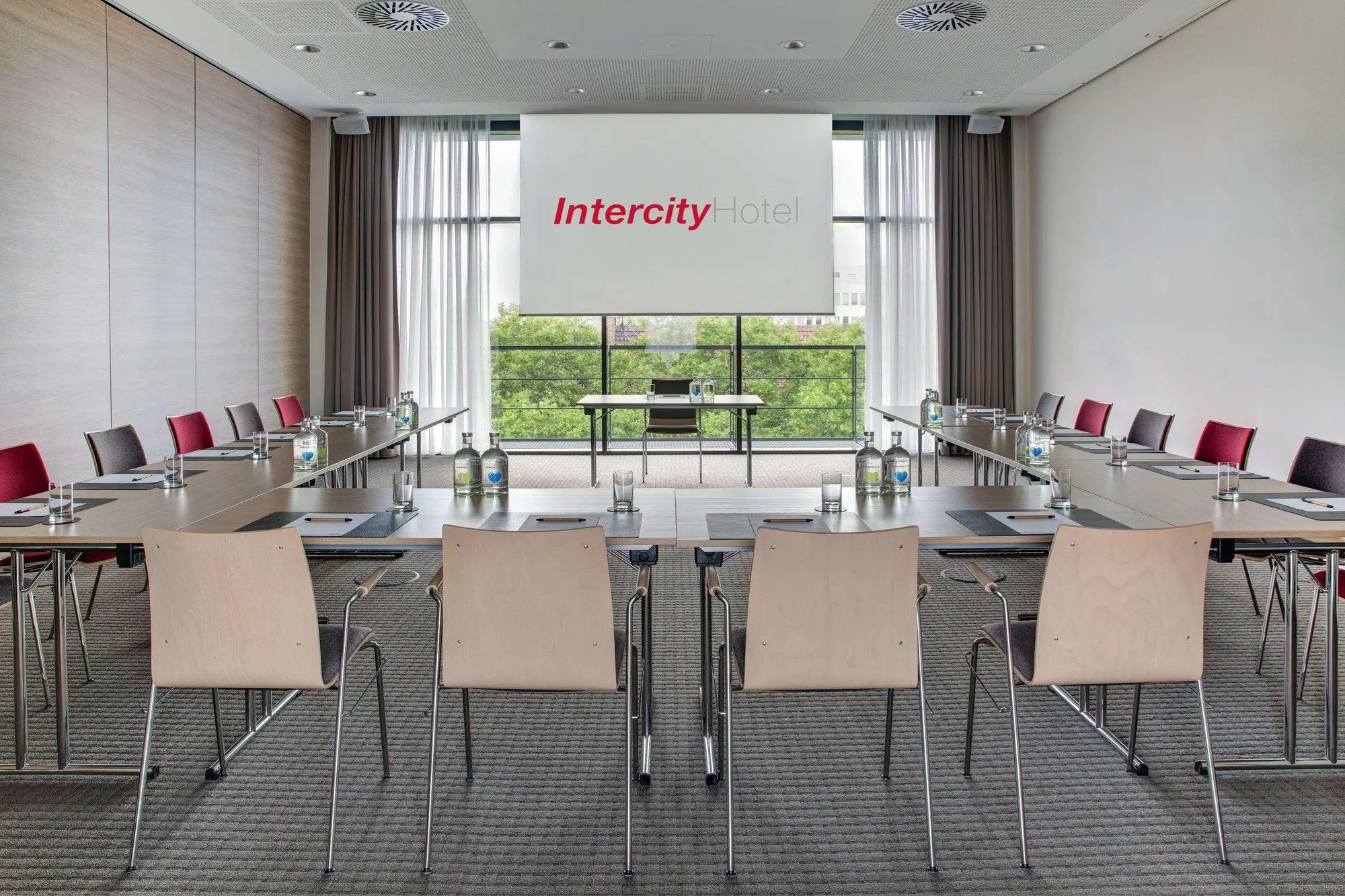 IntercityHotel Duisburg, Conferences