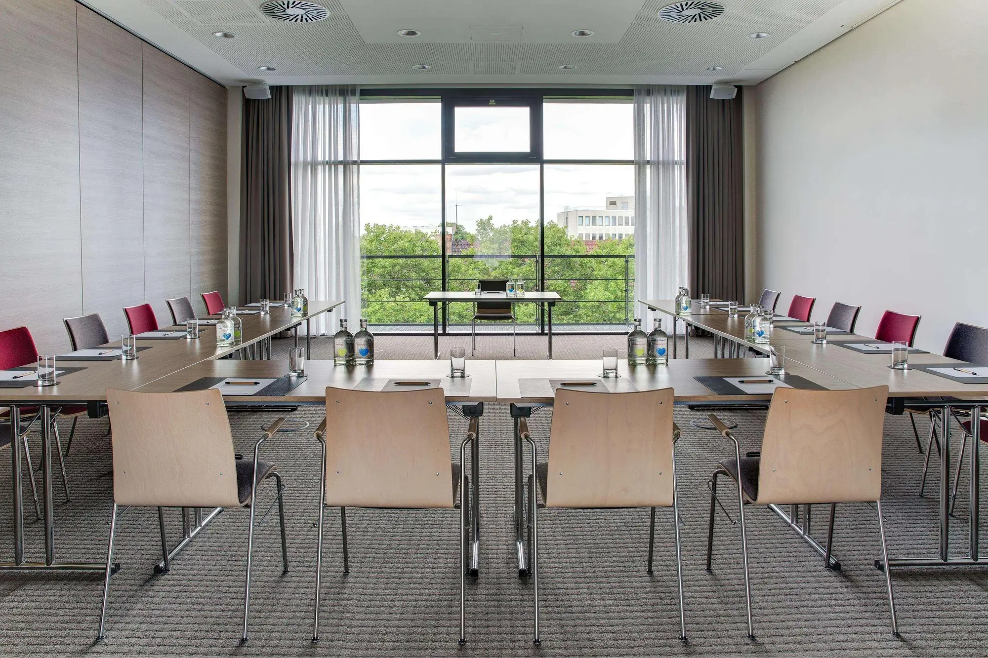 IntercityHotel Duisburg, Conferences