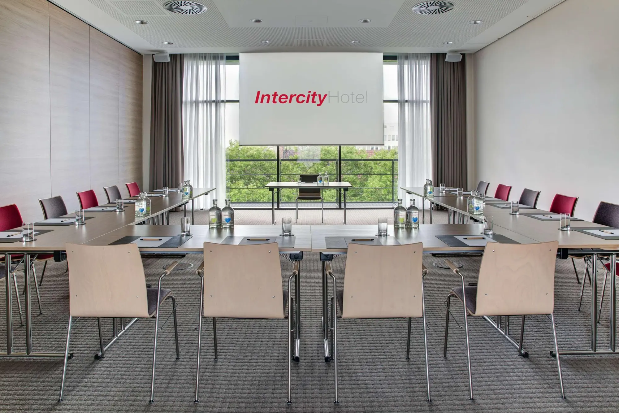 IntercityHotel Duisburg, Conferences