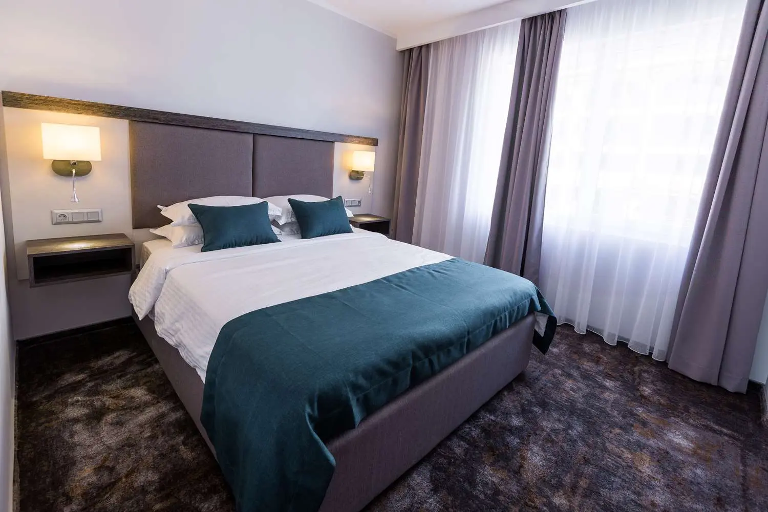 Best Western Plus Premium Inn, Room