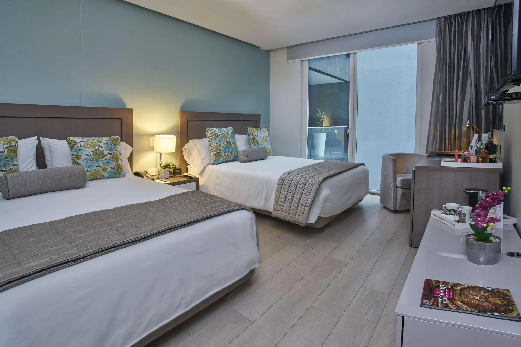 Hotel 100 Luxury Suites, Room