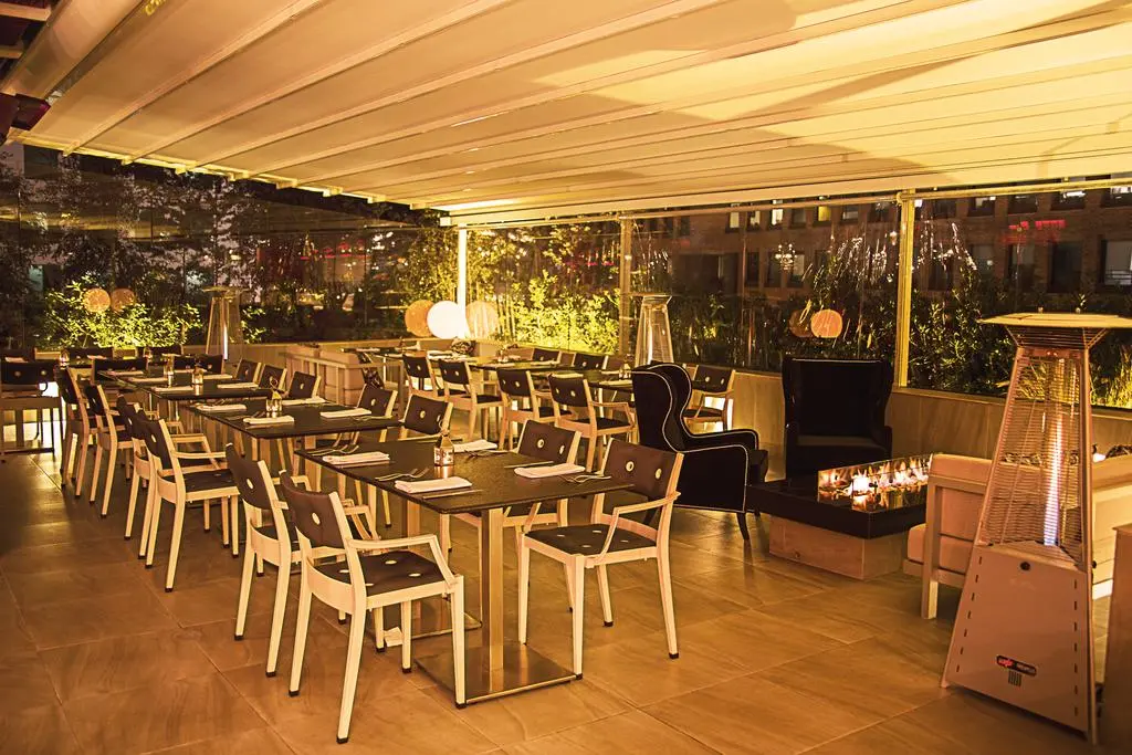 Hotel 100 Luxury Suites, Terrace