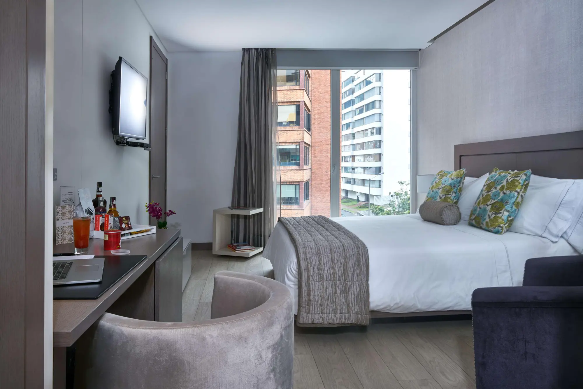 Hotel 100 Luxury Suites, Room